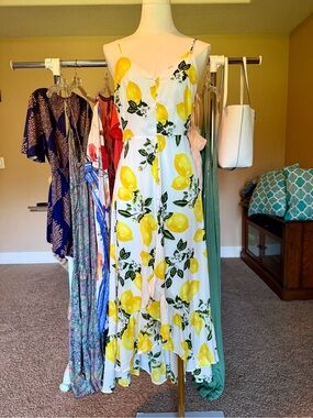 Lulu's White Maxi Dress with Yellow Lemon Print